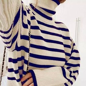 No label but looks like Khaite oversized turtleneck sweater O/S